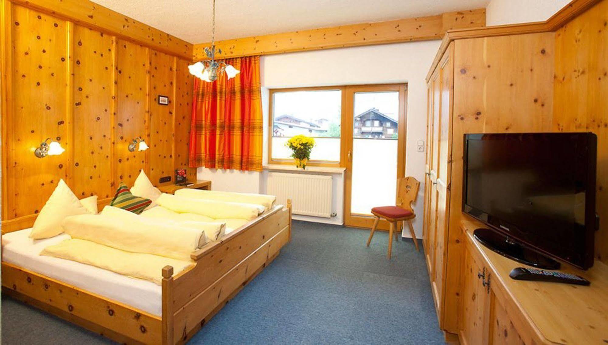 Top Tirol Appartement Huben  Kültér fotó