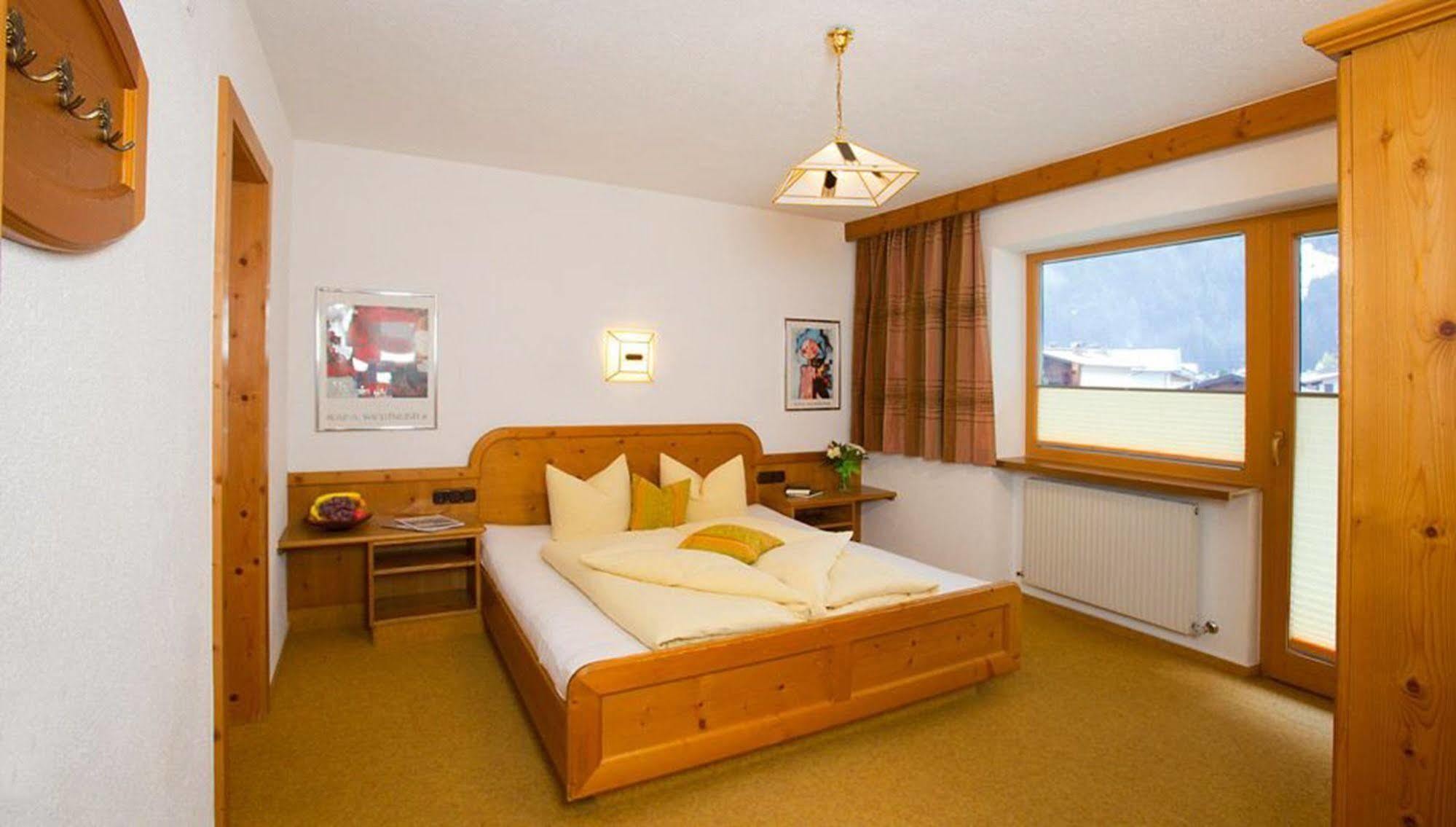 Top Tirol Appartement Huben  Kültér fotó