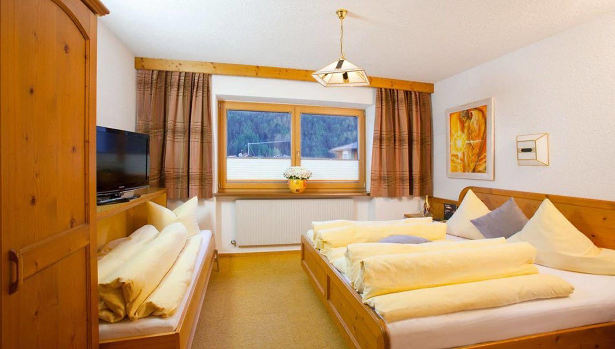 Top Tirol Appartement Huben  Kültér fotó