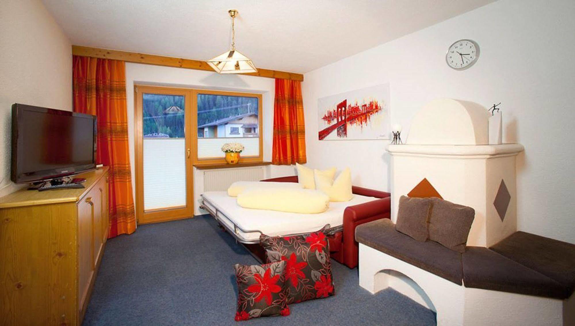 Top Tirol Appartement Huben  Kültér fotó